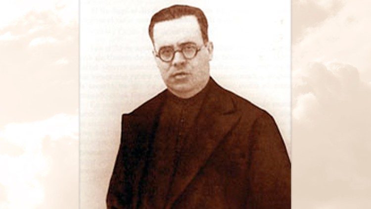 Duhovnik Juan Elíasa Medina