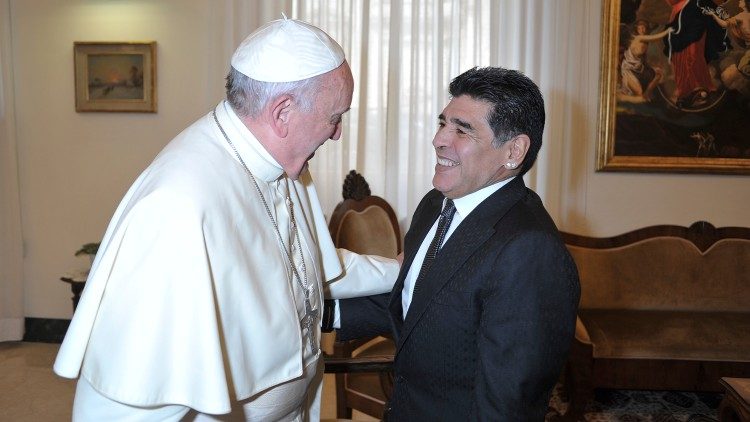 Папа Франциск и Диего Марадона на встрече в Ватикане (4 сентября 2014 г.)