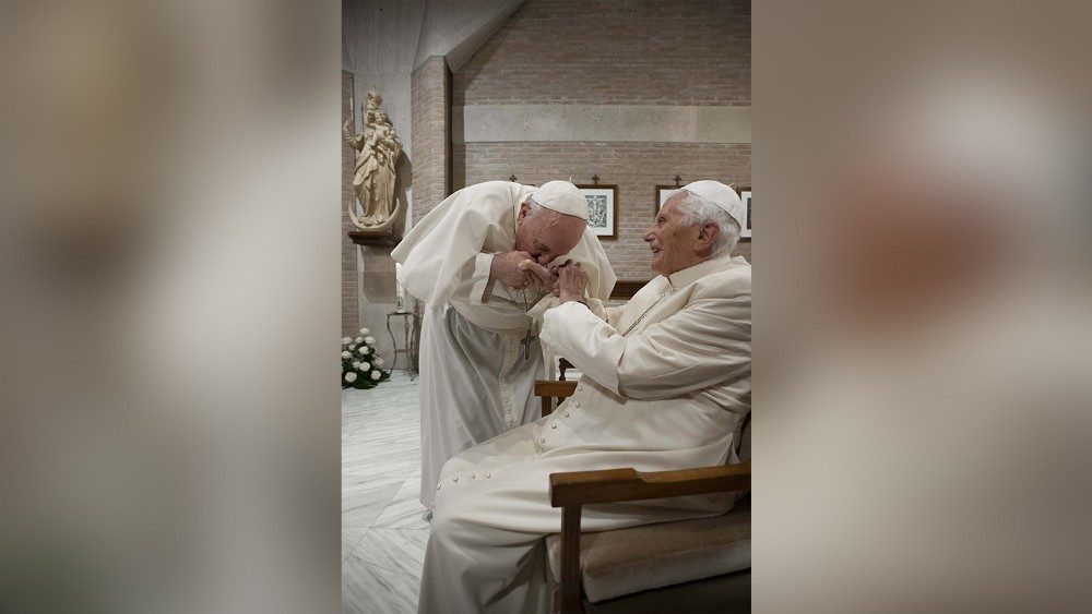 Los encuentros entre el Papa Francisco y el Papa emrito Benedicto XVI