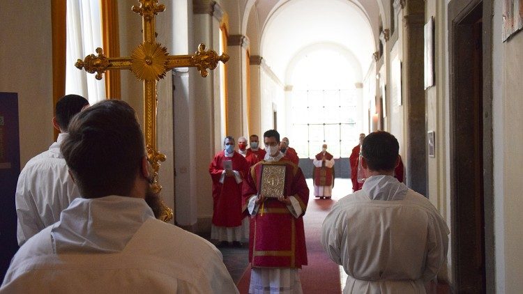 Priests and seminarians begin the celebration remembering the English Martyrs (photo credit: Edward Hauschild)