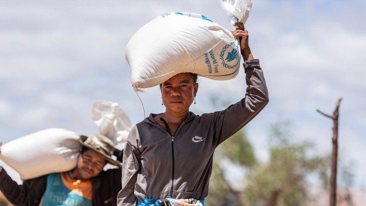 Madagascar. Ajudas do Programa Alimentar Mundial (PAM) para enfrentar a seca