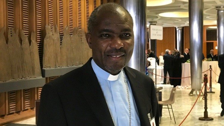 D. Gabriel Mbilingi, Arcebispo do Lubango (Angola)