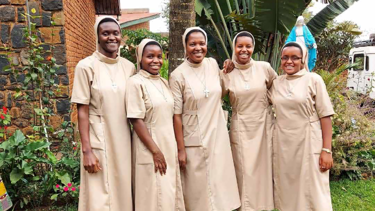 Quelques religieuses de Sainte Dorothée de Cemmo de Bukavu