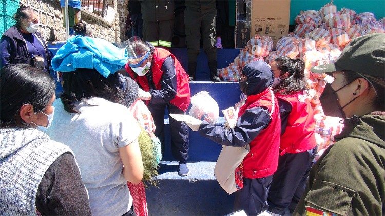 Cáritas. Un poco de humanidad en las cárceles de Bolivia - Vatican News