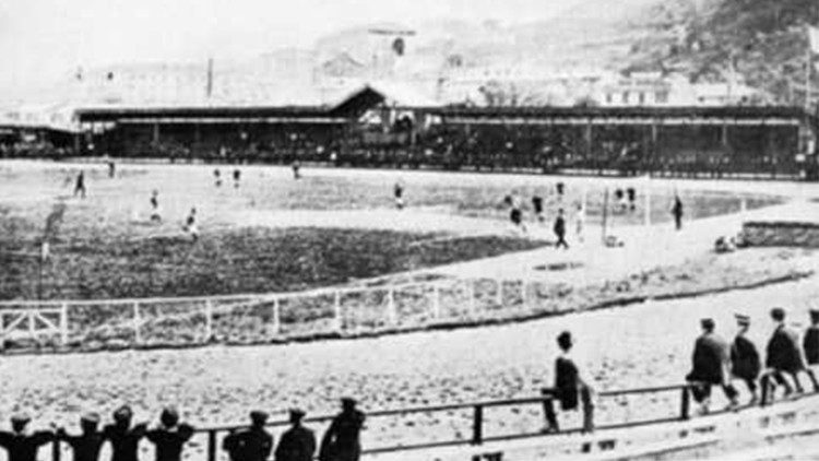 Genova, 1911: una partita nello stadio Marassi