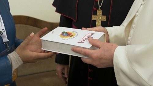 O Papa convida: “Leiam o Evangelho todos os dias”