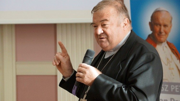 єпископ Мар'ян Бучек