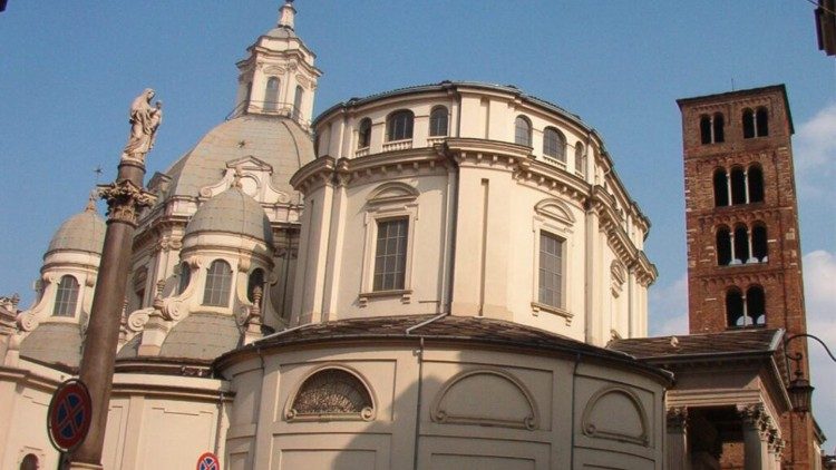 Santuário de N. S. Consolata em Turim, Itália