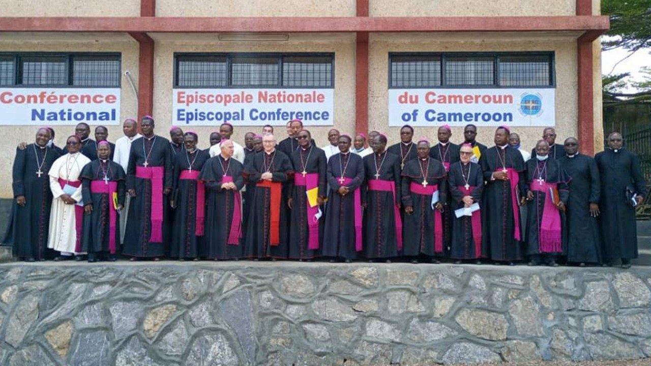 Parolin leva aos Camarões a mensagem de paz e reconciliação do Papa