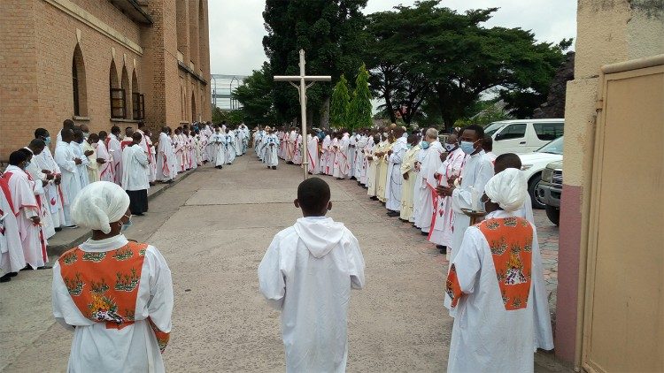 非洲修會會士慶祝奉獻生活日