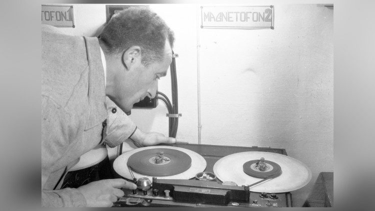 Radio Vaticana en los años 40.