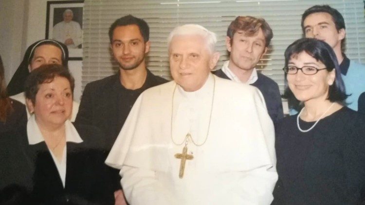 La visite de Benoît XVI à la rédaction française, le 3 mars 2006