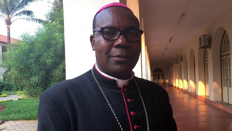 D. Zeferino Zeca Martins, Arcebispo do Huambo (Angola)
