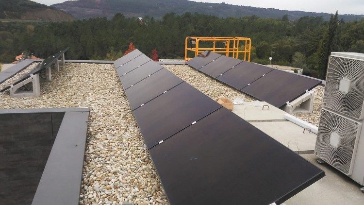 Installation of SolGaleo solar panels.