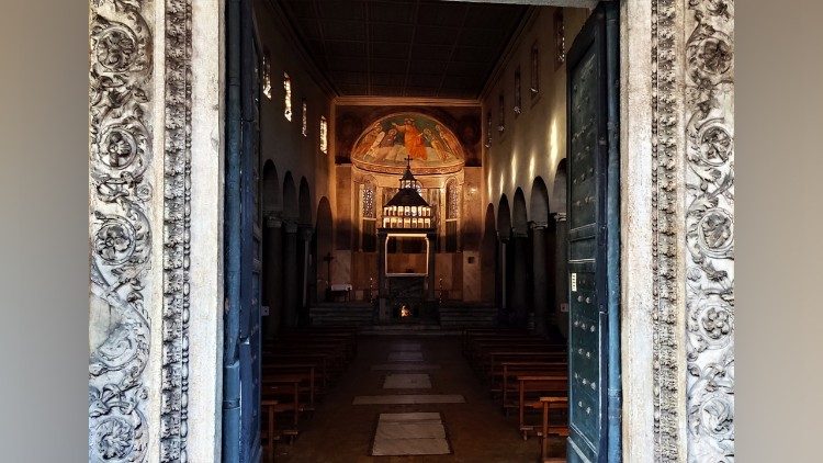 San Giorgio al Velabro. Particolare del portale d'ingresso (foto MMM)