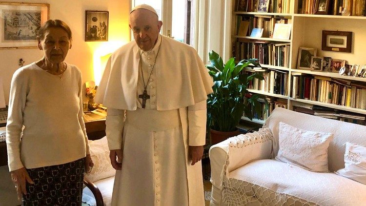 Папа Франциск в дома на г-жа Едит Брук 2021.02.20 