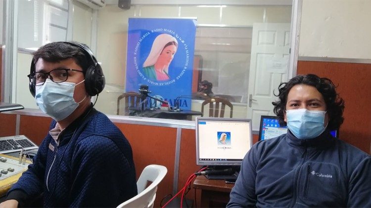 El Padre Fernando Castillo, Director de programas de Radio María Bolivia