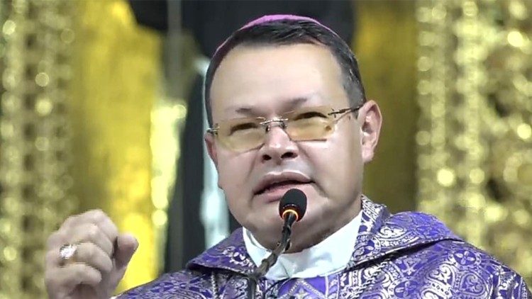 Escuche la homilía Monseñor Fernando Bascopé