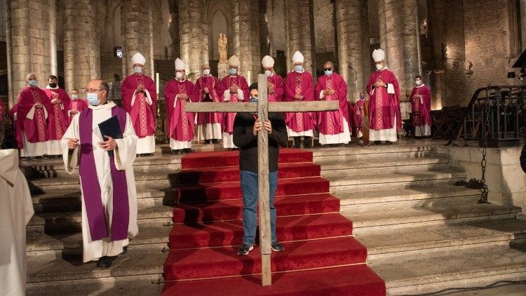 Celebración Eucarística en la Basílica de Santa María del Mar, Barcelona (Foto: Ramon Ripoll y Benjamí Grau)