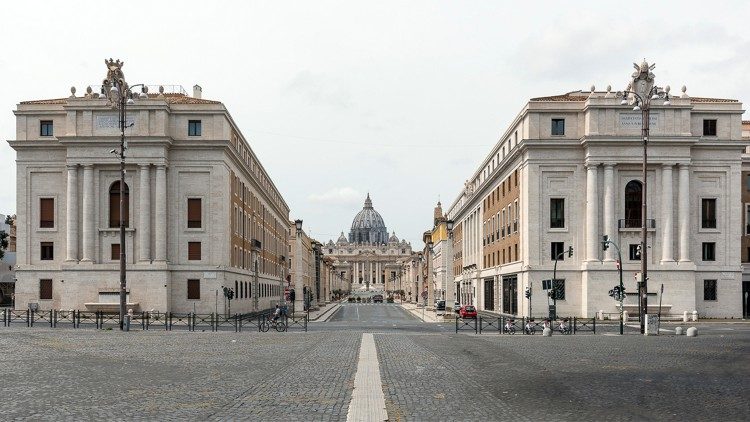 Blick zum Vatikan während des Corona-Lockdowns im Frühjahr 2020. Fotografie: Marcello Leotta.