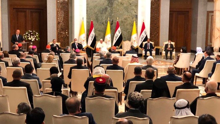 Визит Папы Франциска в Ирак. Встреча в президентском дворце в Багдаде