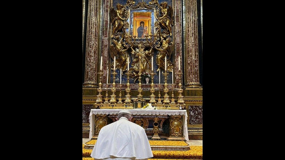 2021.03.08 Papa Francesco a Santa Maria Maggiore di ritorno dal viaggio apostolico in Iraq
