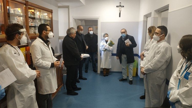 Новый анализатор крови для амбулатории на площади Святого Петра