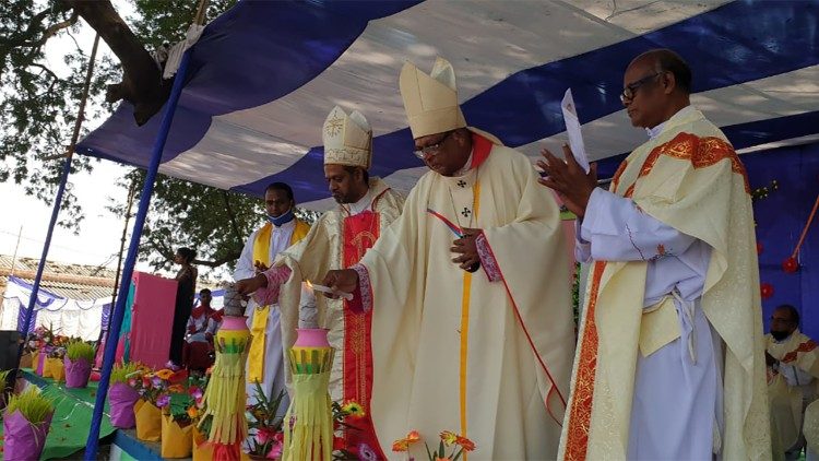ईश सेवक फादर लीबंस के भारत आगमन की 136वीं वर्षगाँठ समारोह