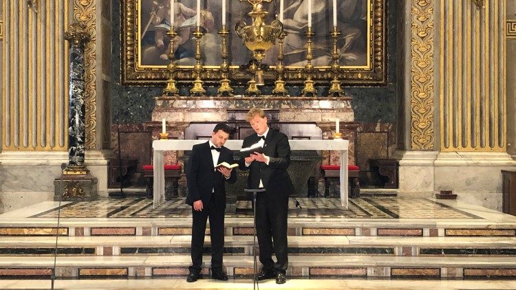 Die Oper - Maximilian Daum und Jonas Wuermeling singen im Petersdom