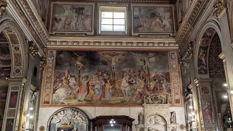 Pintura no interior da igreja