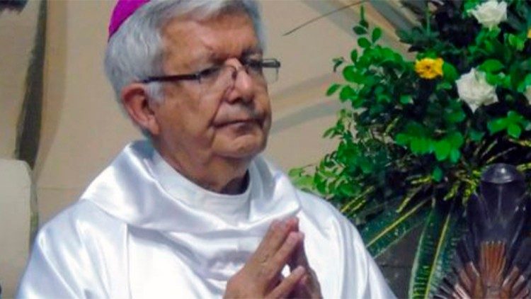 رئيس مجلس أساقفة باراغواي الكاثوليك المطران ادلبيرتو مارتينيس فلوريس 