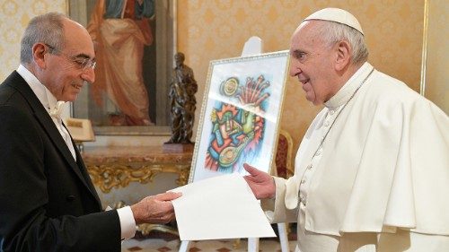 Papst empfängt neuen Botschafter Kubas