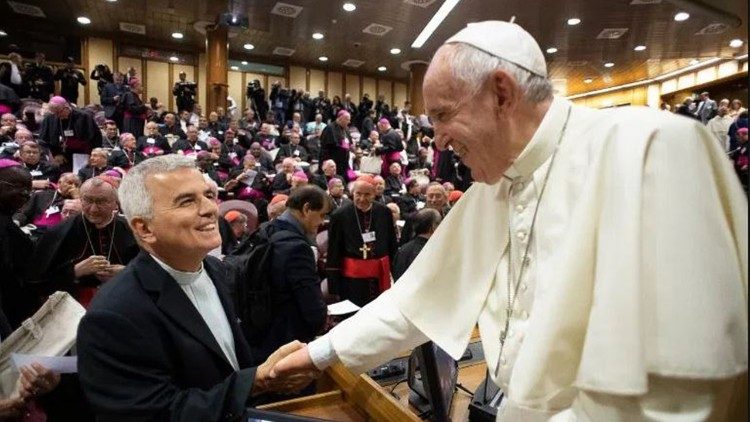 O pe. Maurício da Silva Jardim com o Papa Francisco