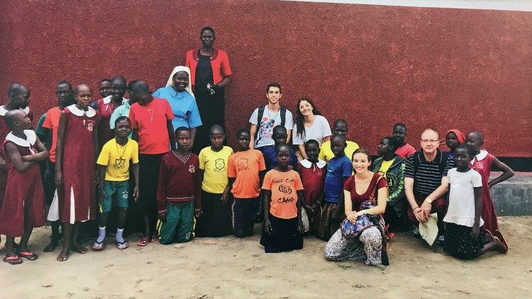 Missão de paroquianos em Uganda