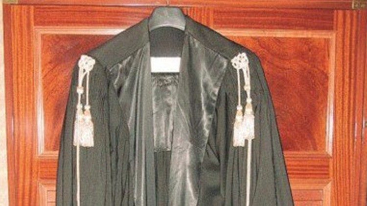 La toga di Rosario Livatino, conservata nella casa di Canicattì dove viveva con i genitori