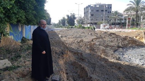 Gaza, padre Romanelli:  "Urgente una tregua prima che cominci una guerra"