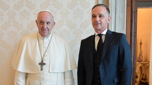 Papst empfängt deutschen Außenminister Maas