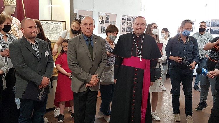 Изложбата „Историческият път на българите - католици, част от Никополската Епархия“. 