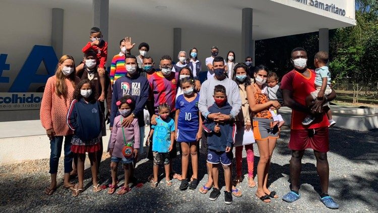 Casa Bom Samaritano, em Brasília (DF), acolhe o primeiro grupo de 19 migrantes venezuelanos