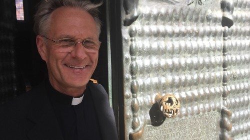 Vatikan: Rektor des Campo Santo gibt Amt nach zwölf Jahren ab