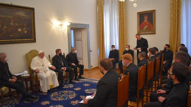 Францішак падчас візіту ў Папскую касцёльную акадэмію