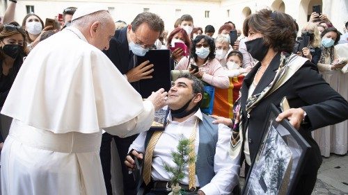 Papst trifft libanesischen Umwelt-Aktivisten