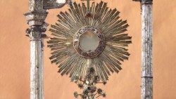 eucharist-5203210-copia.jpg