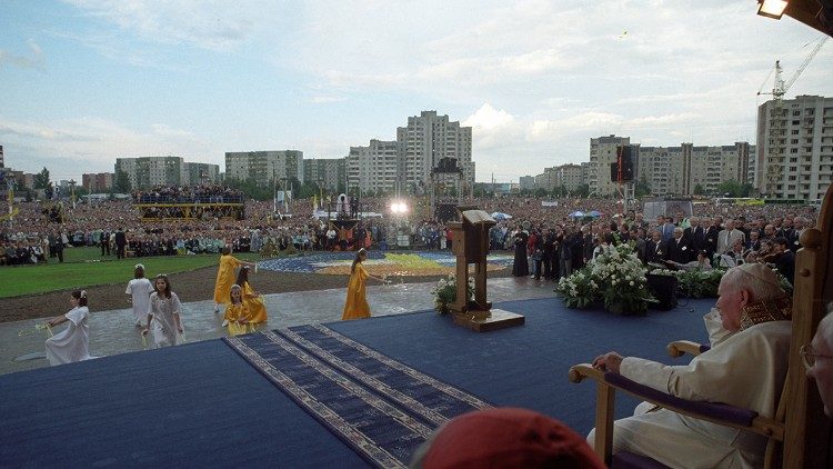 Viagem Pastoral de João Paulo II à Ucrânia (23-27.06.2001)