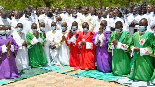 Burkina Faso : 31 diacres ordonnés au grand séminaire Saint Jean-Baptiste