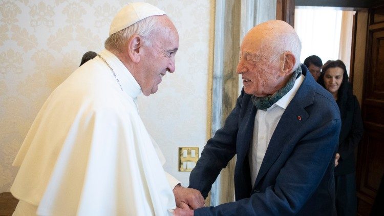 Папа Франциск и Эдгар Морен на встрече в Ватикане 27 июня 2019 г.