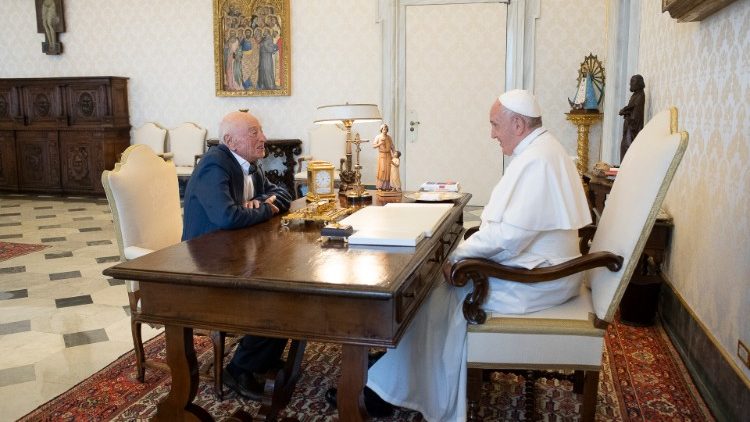 Popiežiaus Pranciškaus ir Edgaro Morino susitikimas 2017 birželio 27 d. 
