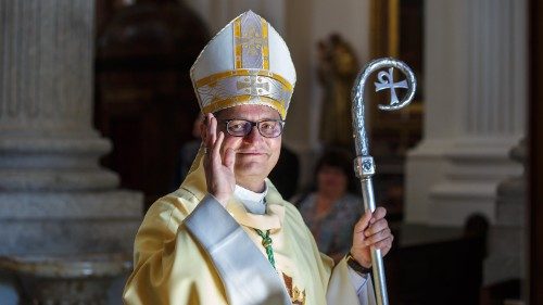 Schweiz: Bischof Gmür bleibt Präsident der Bischofskonferenz