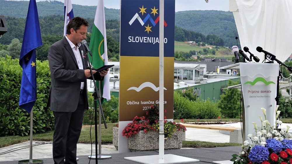 Slovesnost in blagoslov križa v Ivančni Gorici v spomin na prvo mašo za slovenske vojake 