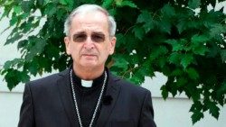 Mons.-ZvolenskY-arcivescovo-di-BratislavaAEM.jpg